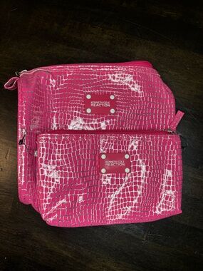 2 Kenneth Cole reaction makeup bags pink